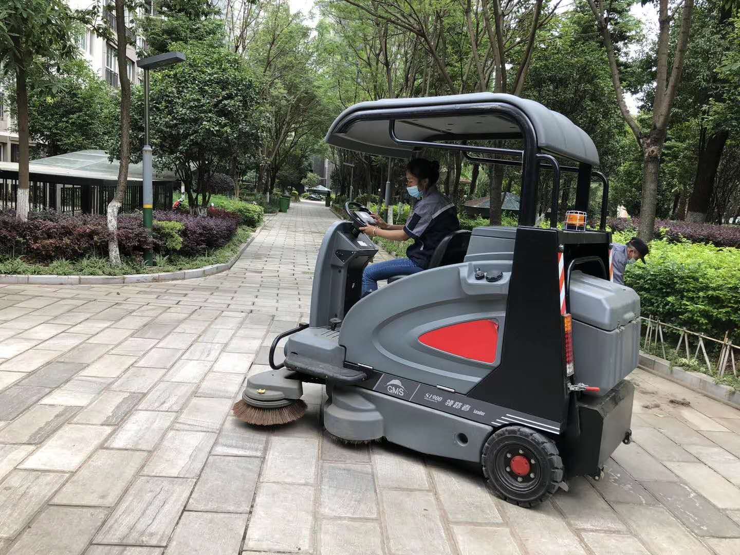 物業(yè)電動掃地車應該如何選購？